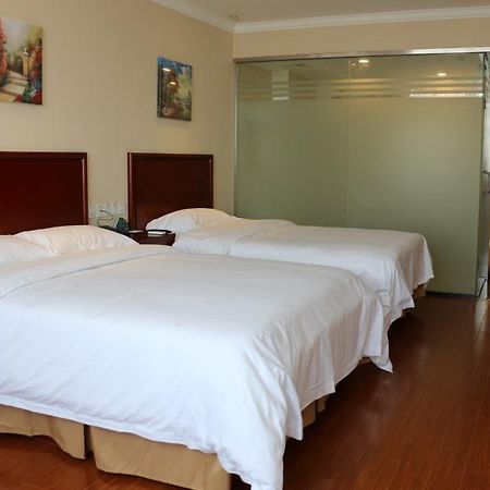 Greentree Inn Guangdong Shenzhen Huaqiangbei Express Hotel المظهر الخارجي الصورة